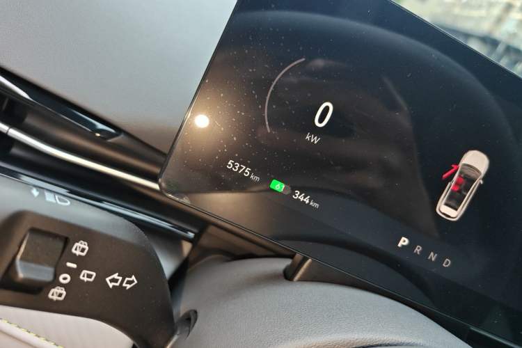 Used Bestune Yueyi 03 2025 565km Enjoy Edition Odometer Close Up