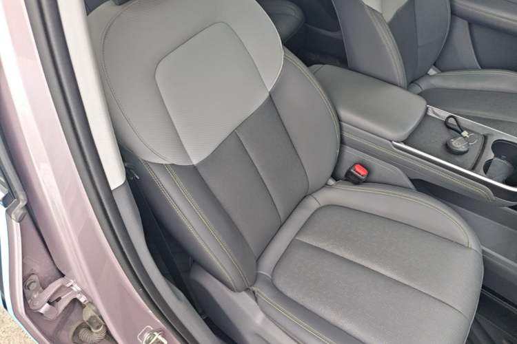 Used Bestune Yueyi 03 2025 565km Premium Edition Right Front Seat