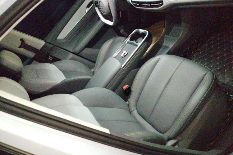 Used Bestune Yueyi 03 2025 565km Enjoy Edition Right Front Seat