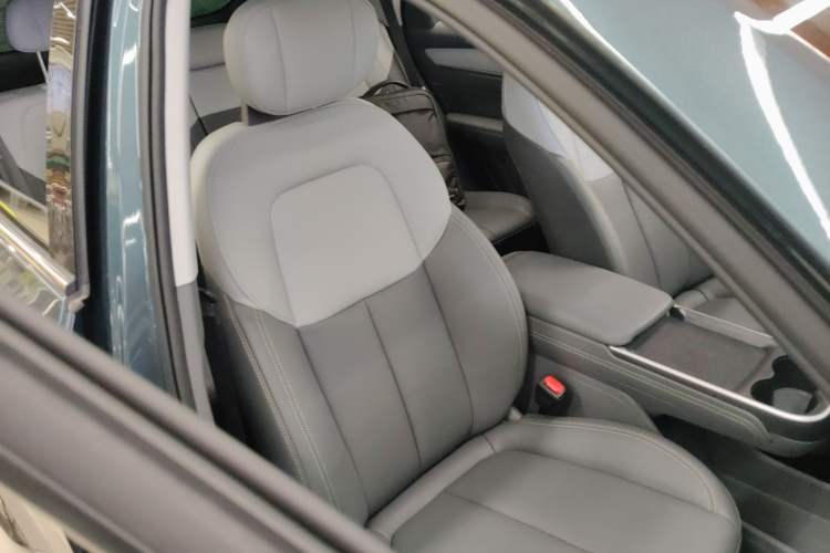 Used Bestune Yueyi 03 2025 565km Enjoy Edition Right Front Seat