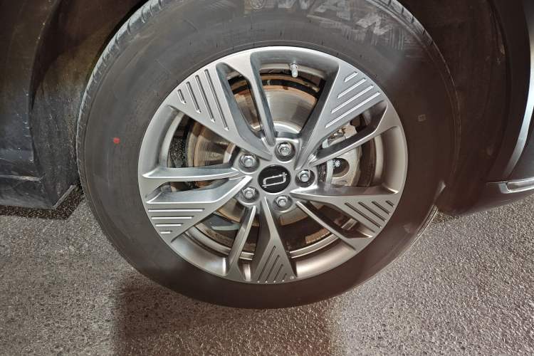 Used Bestune Yueyi 03 2025 565km Enjoy Edition Right Front Wheel Hub