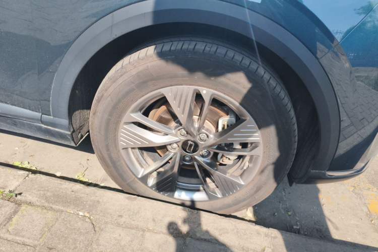 Used Bestune Yueyi 03 2025 445km Joyful Edition Right Front Wheel Hub