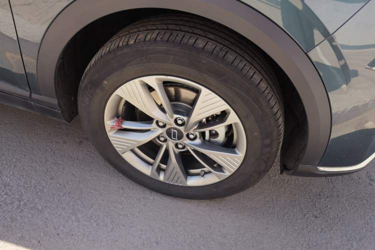 Used Bestune Yueyi 03 2025 445km Quality Selection Edition Right Front Wheel Hub