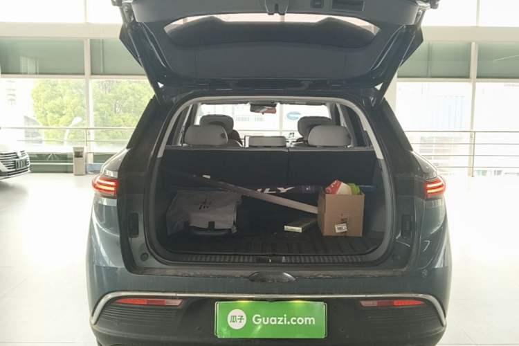 Used Bestune Yueyi 03 2025 565km Premium Edition Trunk