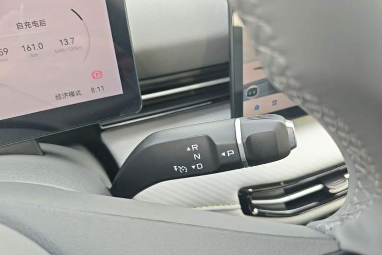 Used Bestune Yueyi 03 2025 445km Joyful Edition Gear Lever