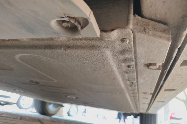Used Bestune Yueyi 03 2025 565km Premium Edition Chassis Front Left