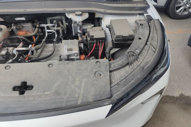 Used Bestune Yueyi 03 2025 565km Premium Edition Engine Bay Left