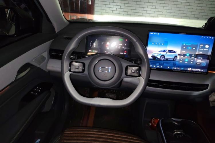 Used Bestune Yueyi 03 2025 565km Premium Edition Steering Wheel