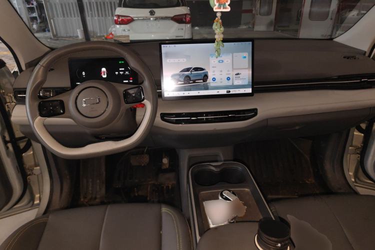 Used Bestune Yueyi 03 2025 445km Joyful Edition Center Console