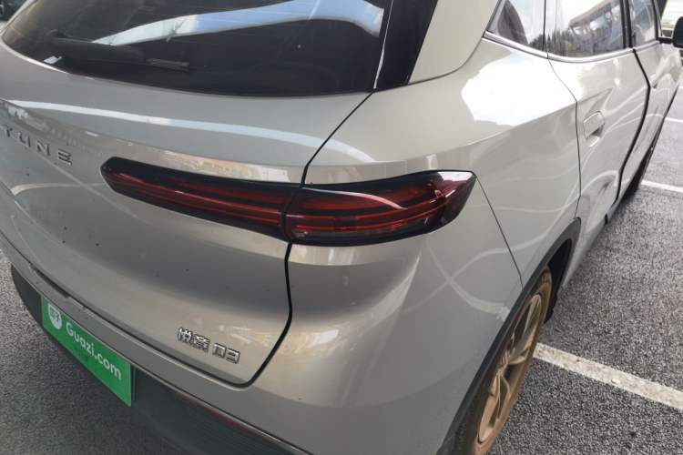 Used Bestune Yueyi 03 2025 565km Enjoy Edition Exterior 3