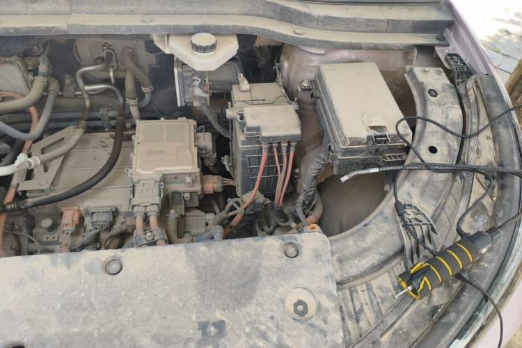 Used Bestune Yueyi 03 2025 565km Premium Edition Engine Bay Left