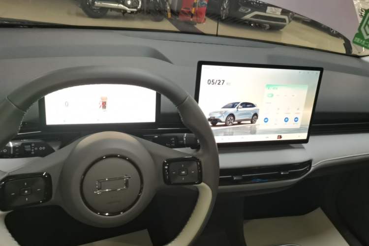 Used Bestune Yueyi 03 2025 445km Joyful Edition Gear Lever