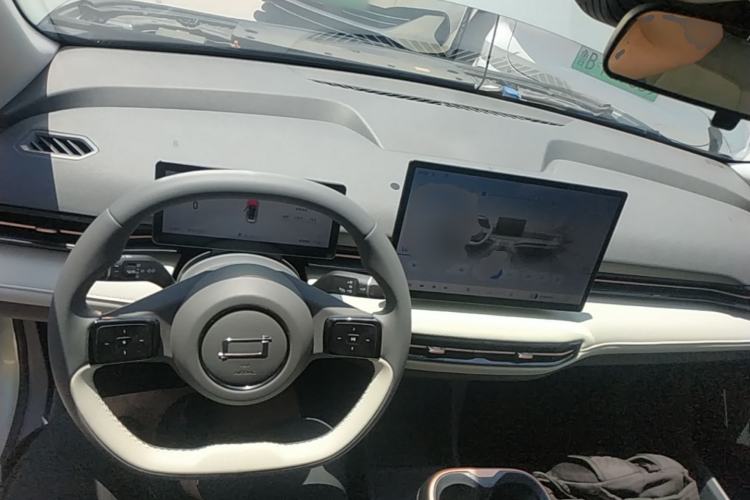 Used Bestune Yueyi 03 2025 565km Comfort Edition Center Console