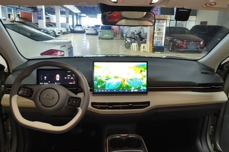 Used Bestune Yueyi 03 2025 565km Premium Edition Center Console