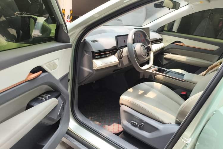 Used Bestune Yueyi 03 2025 565km Enjoy Edition Driver Seat