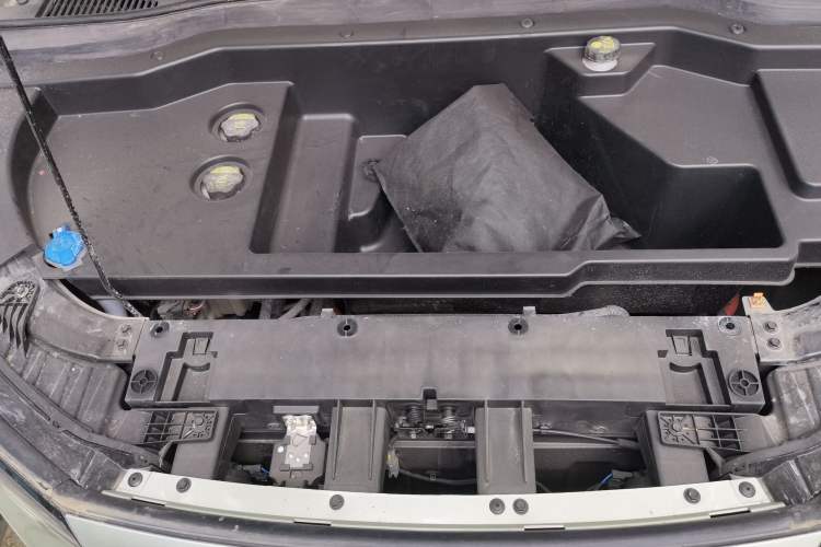 Used Bestune Yueyi 03 2025 445km Quality Selection Edition Engine Bay