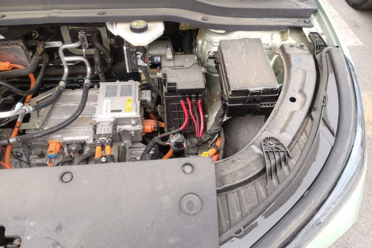 Used Bestune Yueyi 03 2025 565km Comfort Edition Engine Bay Left