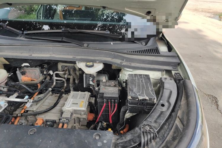 Used Bestune Yueyi 03 2025 565km Premium Edition Engine Bay Left