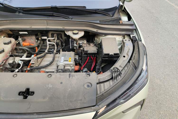 Used Bestune Yueyi 03 2025 565km Enjoy Edition Engine Bay Left