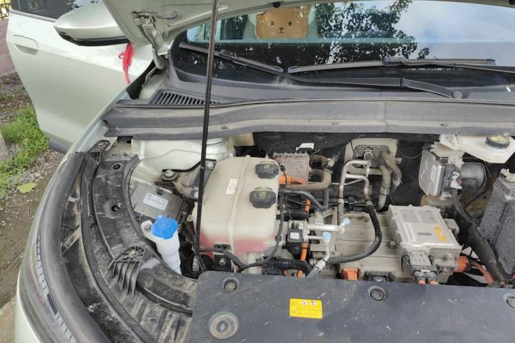 Used Bestune Yueyi 03 2025 565km Premium Edition Engine Bay Right
