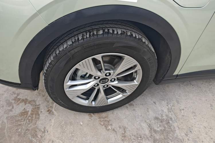 Used Bestune Yueyi 03 2025 445km Joyful Edition Exterior 2