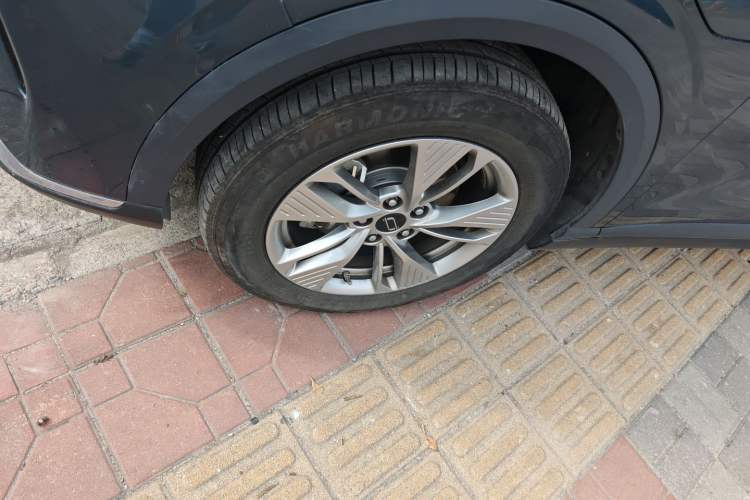 Used Bestune Yueyi 03 2025 445km Joyful Edition Exterior 4
