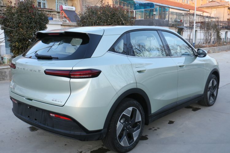 Used Bestune Yueyi 03 2025 565km Premium Edition Exterior 5