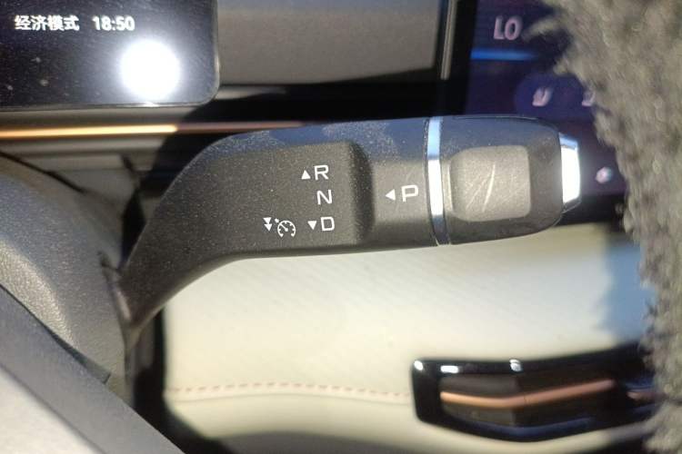 Used Bestune Yueyi 03 2025 565km Comfort Edition Gear Lever