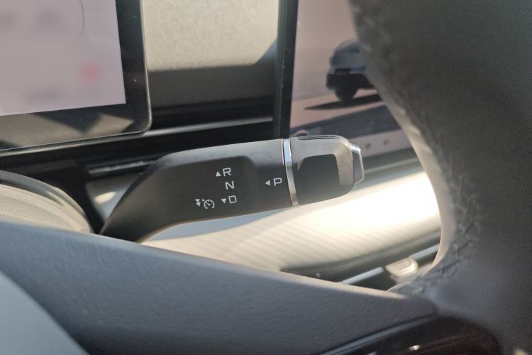 Used Bestune Yueyi 03 2025 565km Premium Edition Gear Lever
