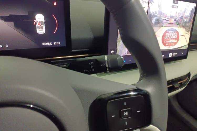 Used Bestune Yueyi 03 2025 565km Premium Edition Gear Lever