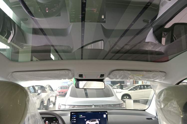 Used Bestune Yueyi 03 2025 565km Premium Edition Headliner