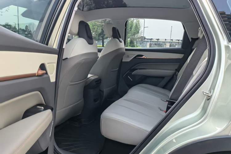 Used Bestune Yueyi 03 2025 565km Enjoy Edition Interior 3