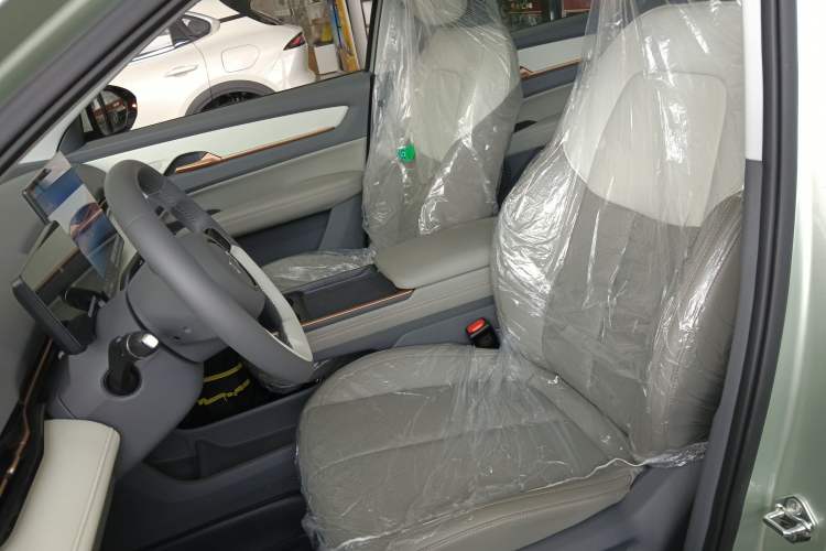 Used Bestune Yueyi 03 2025 565km Premium Edition Left Front Seat