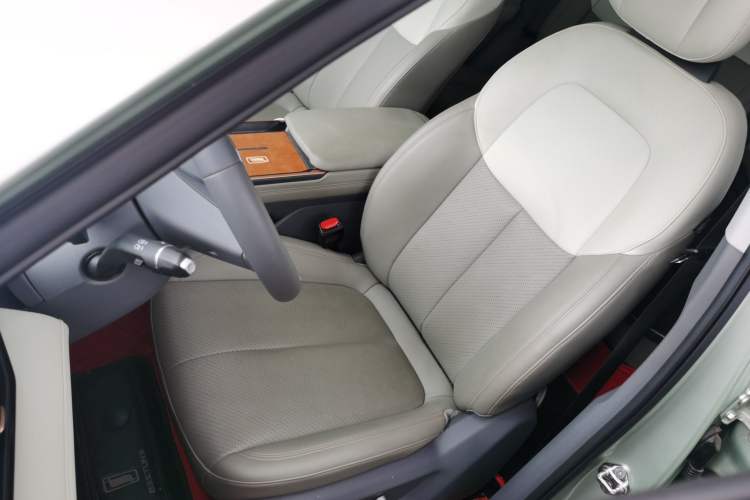 Used Bestune Yueyi 03 2025 565km Premium Edition Left Front Seat