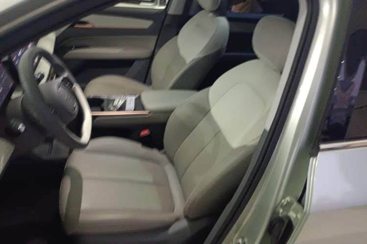 Used Bestune Yueyi 03 2025 565km Premium Edition Left Front Seat