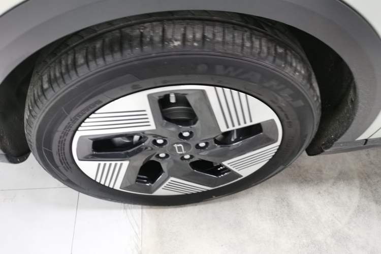 Used Bestune Yueyi 03 2025 565km Premium Edition Left Front Wheel Hub