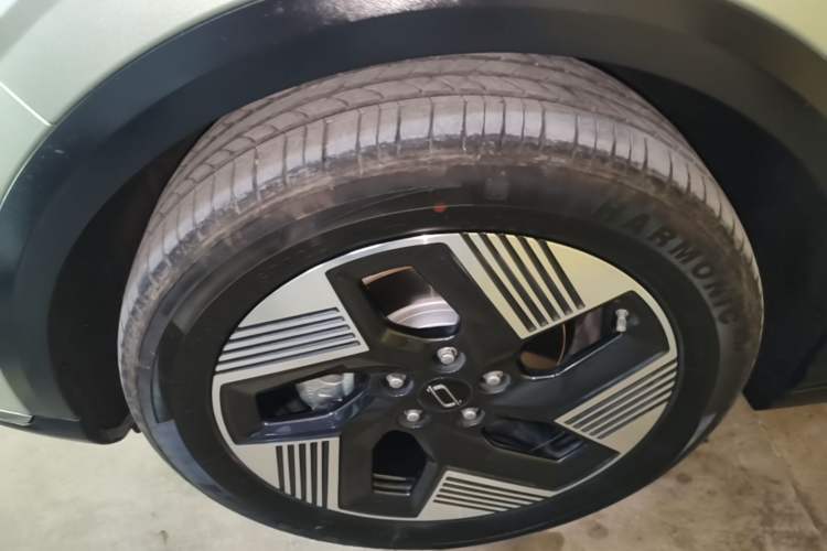 Used Bestune Yueyi 03 2025 565km Premium Edition Left Front Wheel Hub