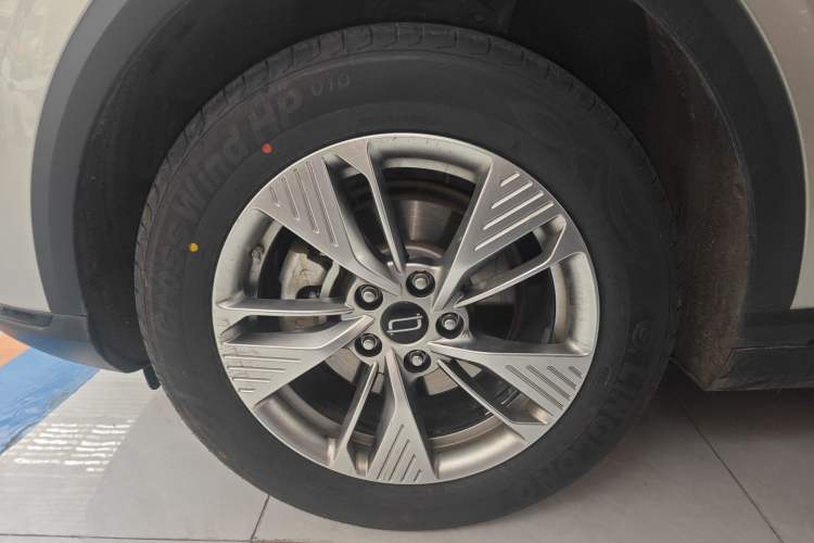 Used Bestune Yueyi 03 2025 445km Quality Selection Edition Left Front Wheel Hub