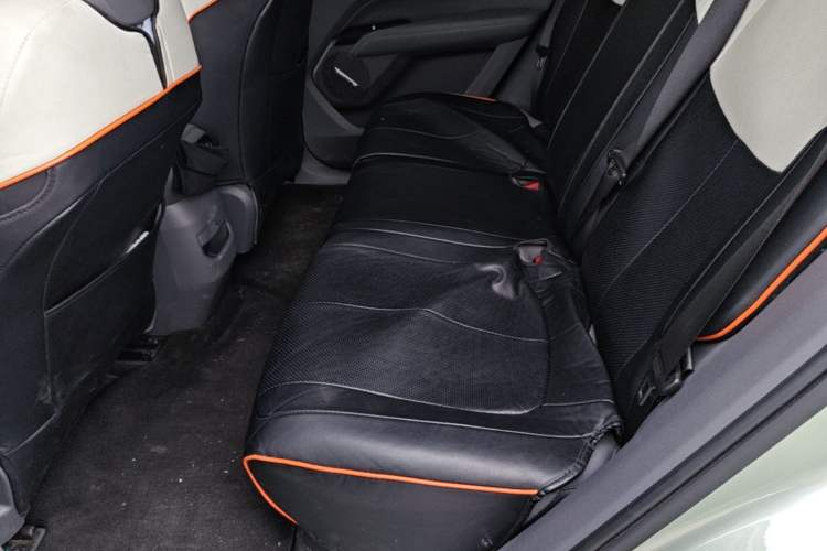 Used Bestune Yueyi 03 2025 445km Quality Selection Edition Left Rear Seat