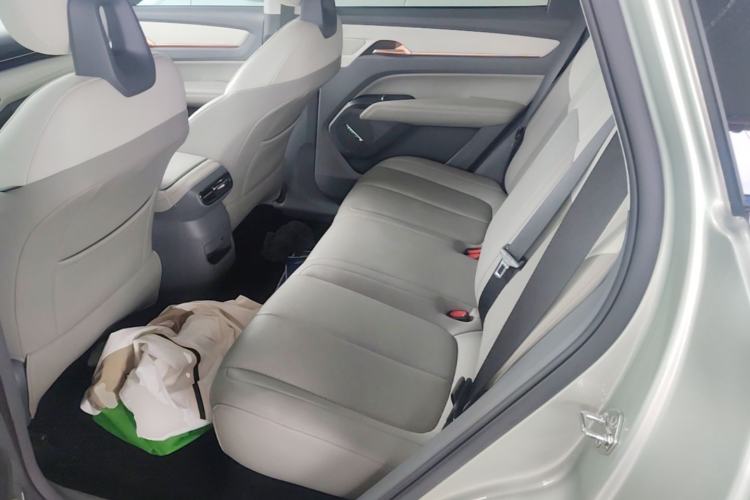 Used Bestune Yueyi 03 2025 565km Premium Edition Left Rear Seat