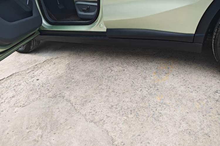 Used Bestune Yueyi 03 2025 445km Joyful Edition Left Side Sill