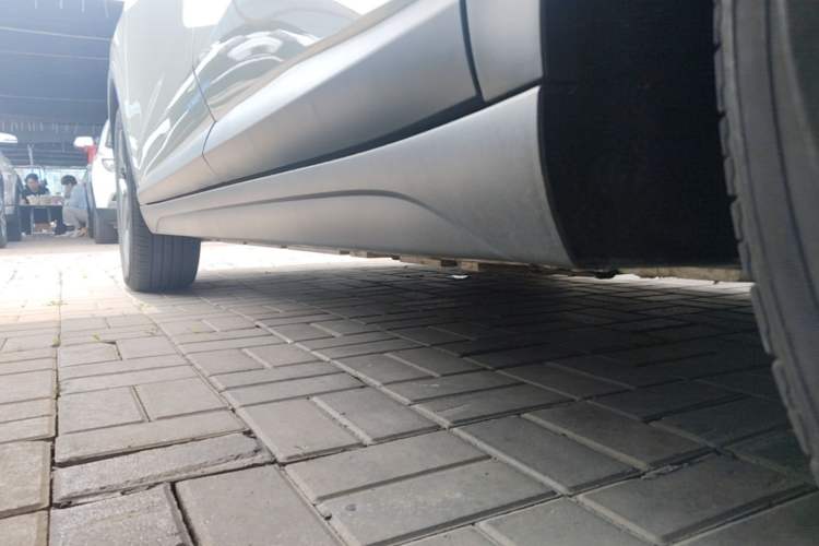 Used Bestune Yueyi 03 2025 565km Premium Edition Left Side Sill