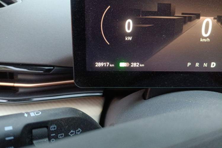 Used Bestune Yueyi 03 2025 565km Comfort Edition Odometer Close Up