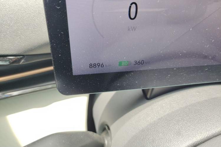 Used Bestune Yueyi 03 2025 445km Joyful Edition Odometer Close Up