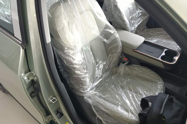 Used Bestune Yueyi 03 2025 565km Premium Edition Right Front Seat