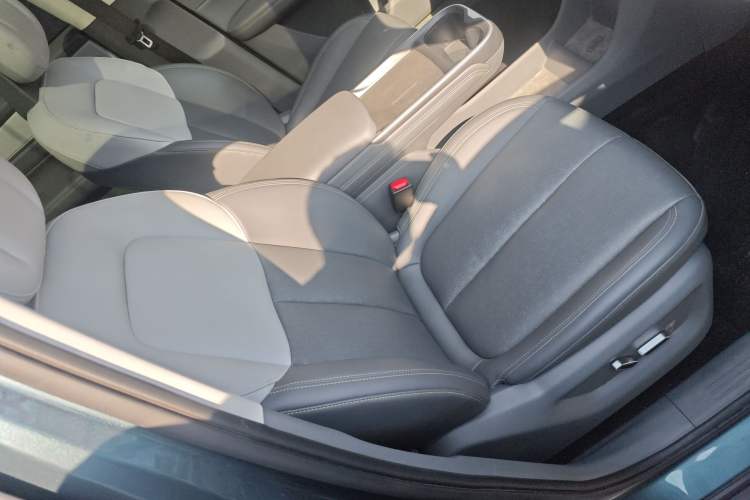 Used Bestune Yueyi 03 2025 565km Premium Edition Right Front Seat
