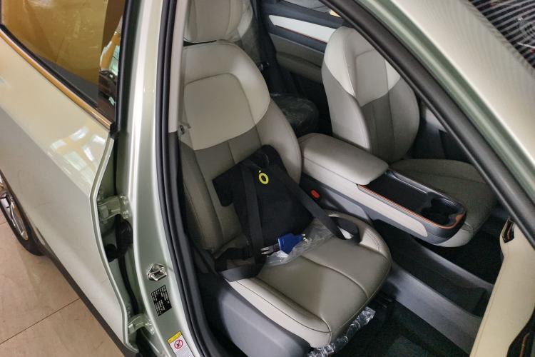 Used Bestune Yueyi 03 2025 445km Joyful Edition Right Front Seat