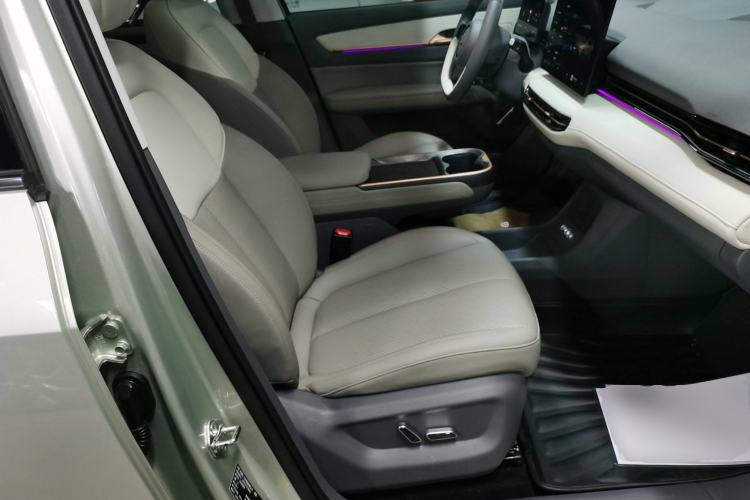 Used Bestune Yueyi 03 2025 565km Premium Edition Right Front Seat