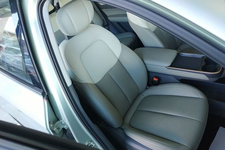 Used Bestune Yueyi 03 2025 565km Premium Edition Right Front Seat