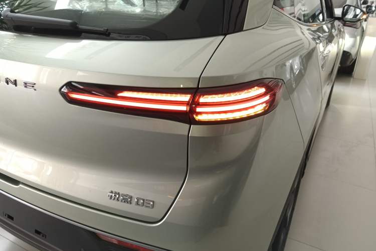 Used Bestune Yueyi 03 2025 565km Premium Edition Right Rear Taillight